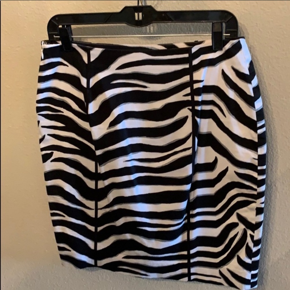 WHBM black and white zebra print skirt in size 8